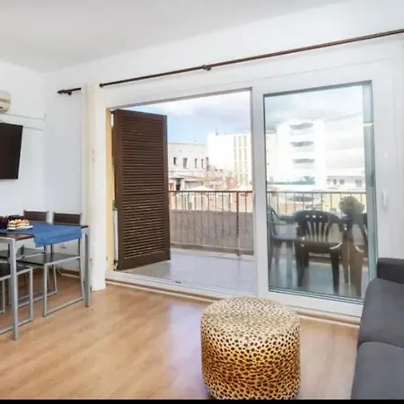 Apartamento A 50 M De La Playa Apartment